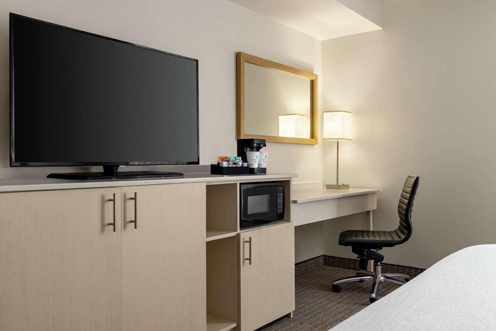 Hotel Embassy By Hilton International Airport Denver